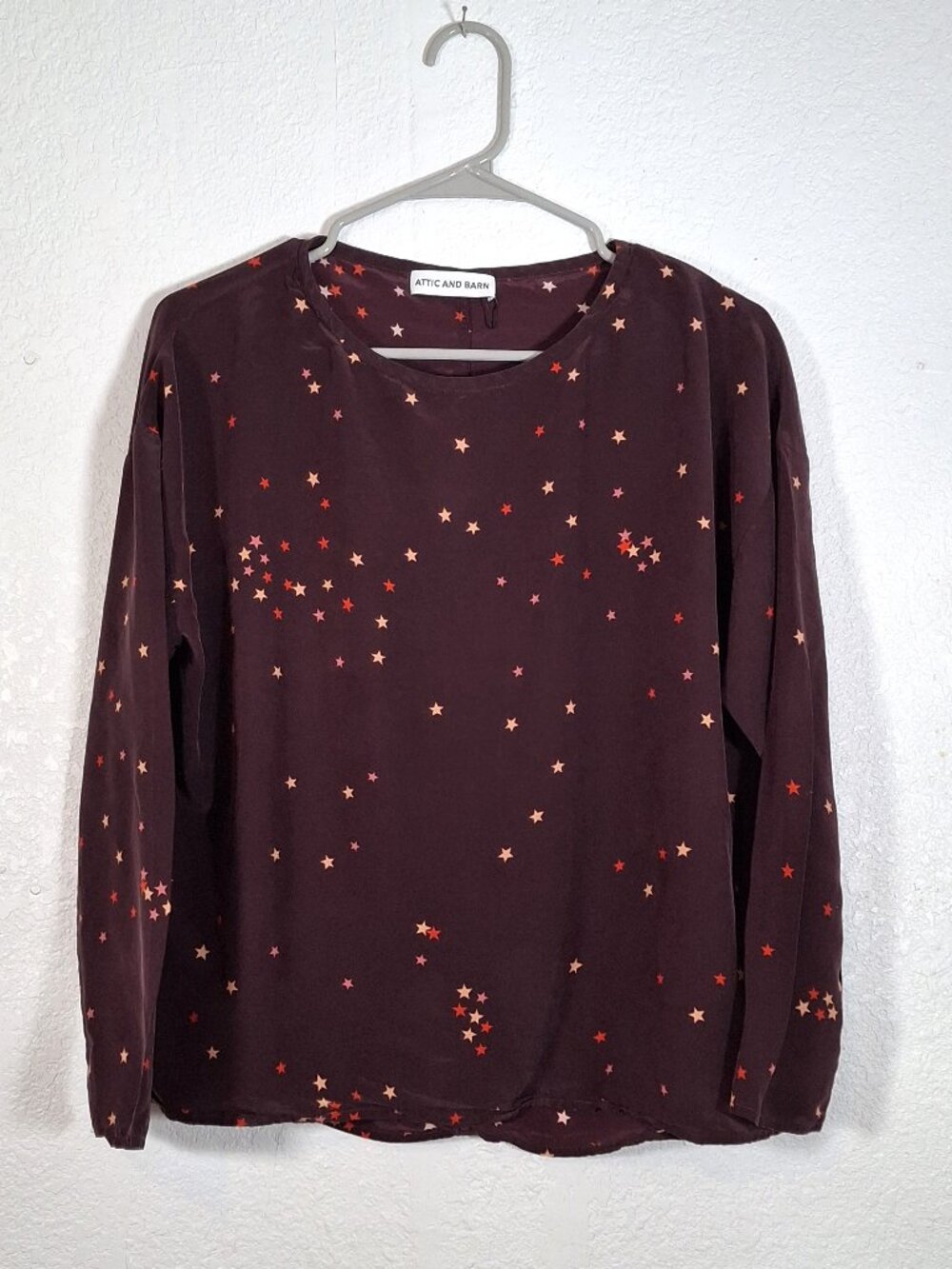 Attic and Barn Summer Top Maroon with Red and Yellow Stars Size 40 XL to XXL